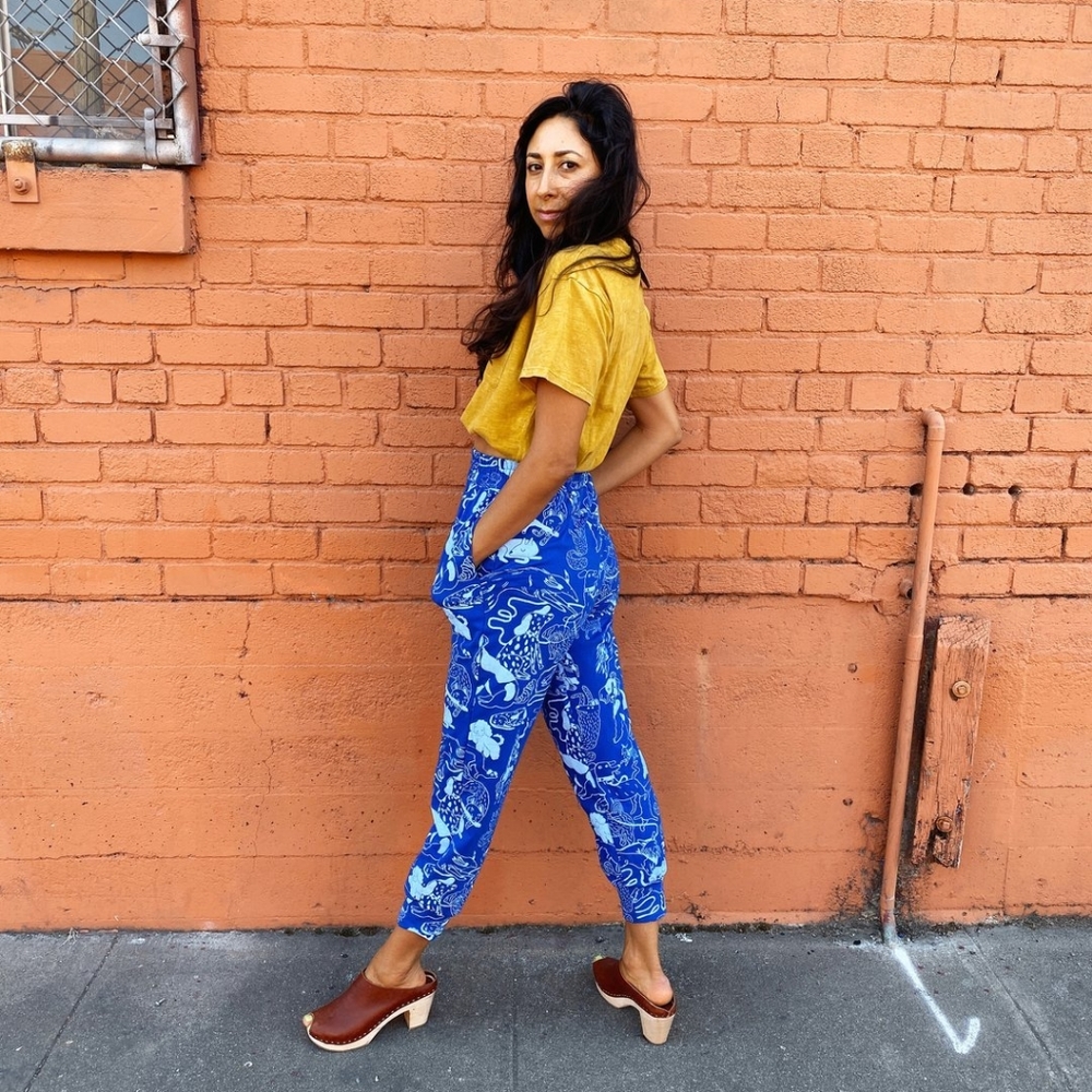 Nooworks joggers in Dogs print